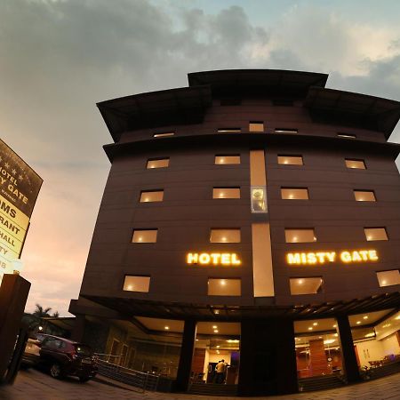 Misty Gate Hotel Vythiri Ngoại thất bức ảnh